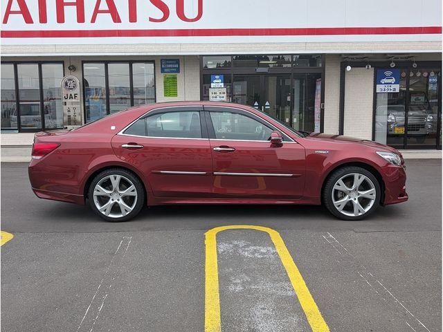 TOYOTA CROWN sedan hybrid 4WD 2015