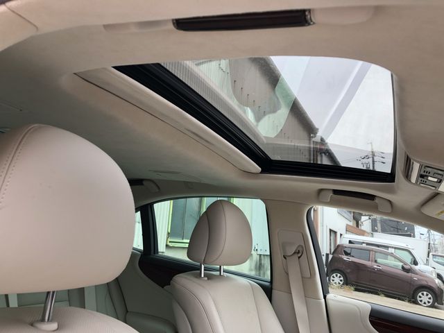 TOYOTA LEXUS LS600h 2011