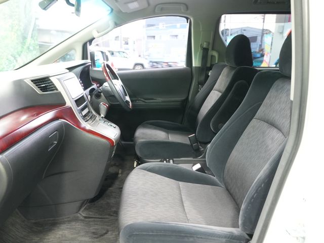 TOYOTA ALPHARD 2008