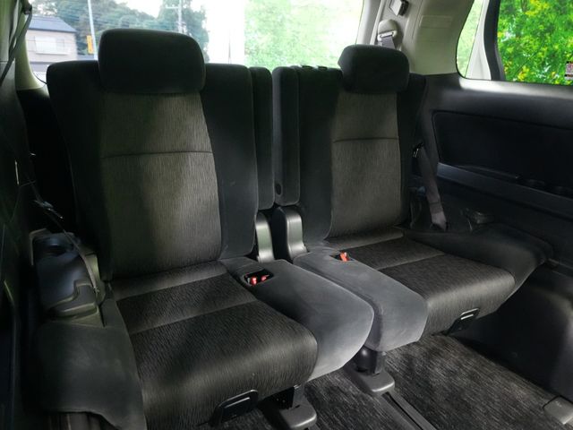 TOYOTA ALPHARD 2008