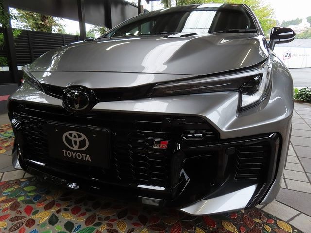 TOYOTA GR COROLLA 2025