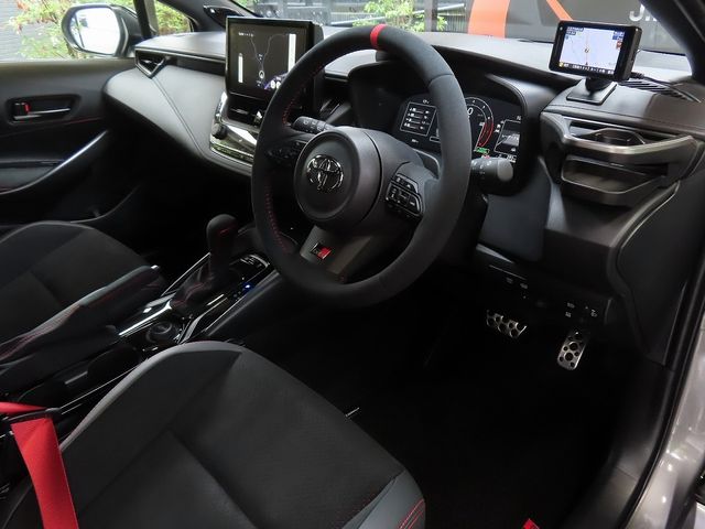 TOYOTA GR COROLLA 2025