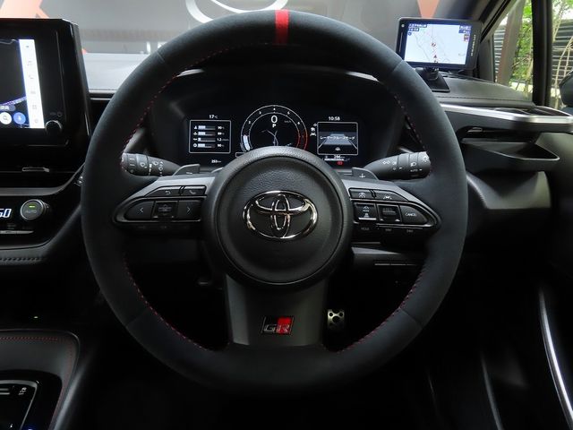 TOYOTA GR COROLLA 2025