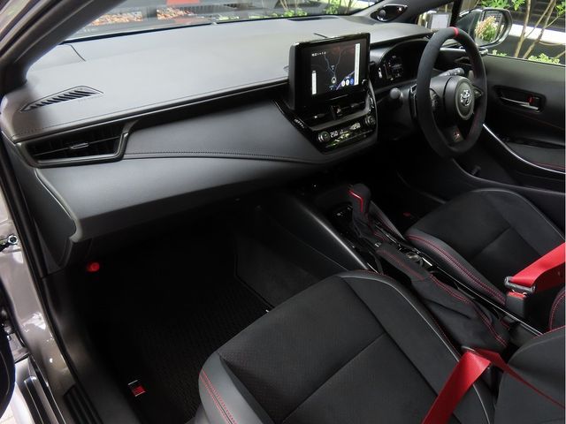 TOYOTA GR COROLLA 2025