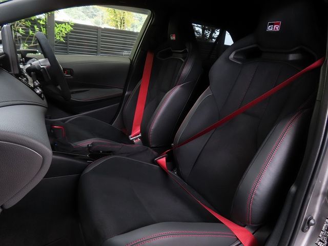 TOYOTA GR COROLLA 2025