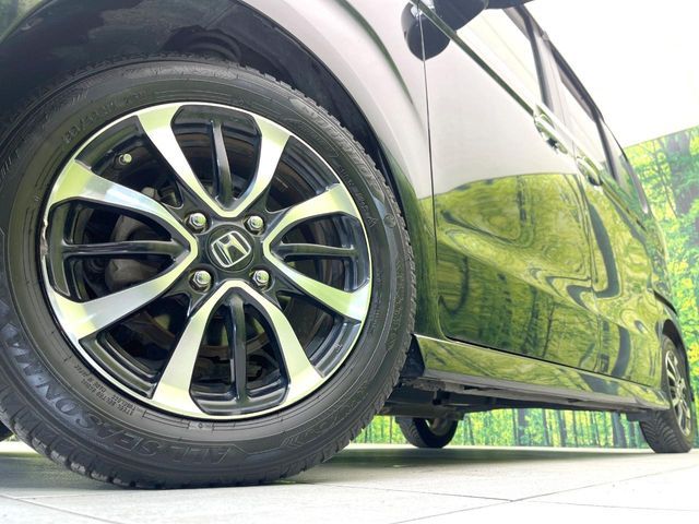 HONDA N BOX CUSTOM 2017