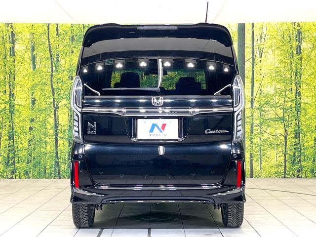 HONDA N BOX CUSTOM 2017