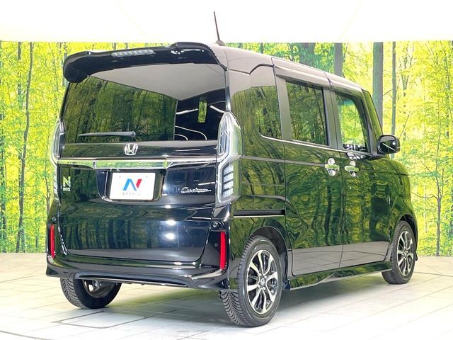 HONDA N BOX CUSTOM 2017