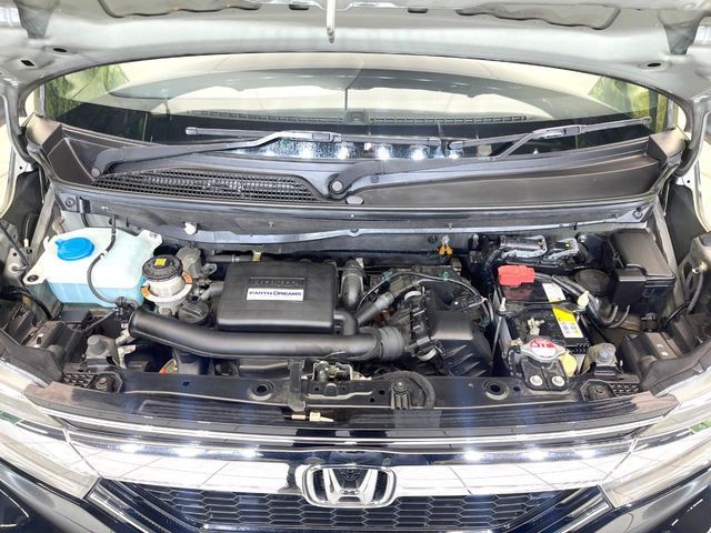 HONDA N BOX CUSTOM 2017