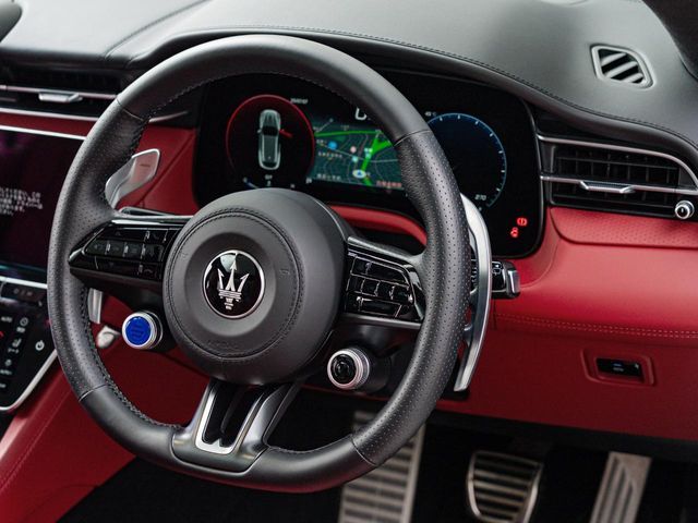 MASERATI MASERATI Grecale 2024