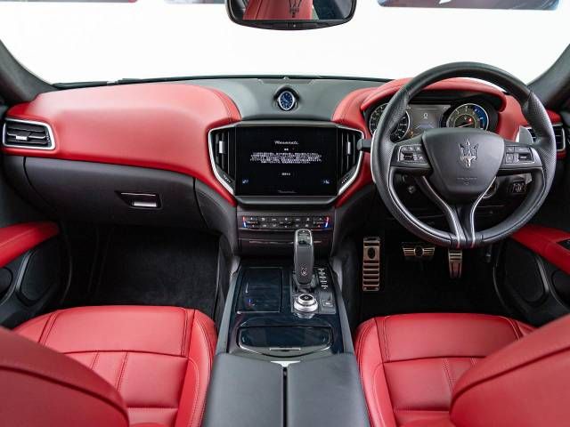 MASERATI MASERATI GHIBLI Sedan 2023