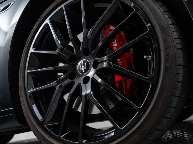 MASERATI MASERATI GHIBLI Sedan 2023