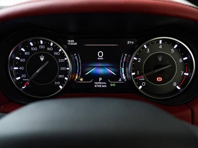 MASERATI MASERATI GHIBLI Sedan 2023