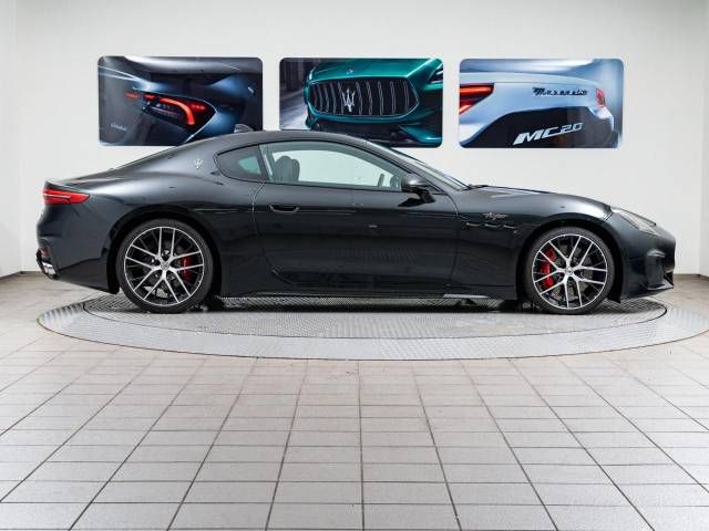 MASERATI MASERATI GRANTURISMO 2023
