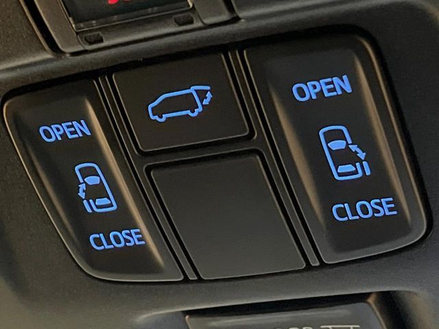 TOYOTA ALPHARD 4WD 2022