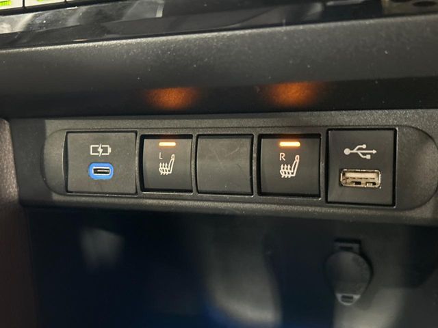 TOYOTA YARIS CROSS HYBRID 2023