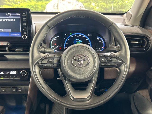 TOYOTA YARIS CROSS HYBRID 2023