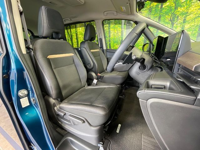 NISSAN SERENA  WG 2022