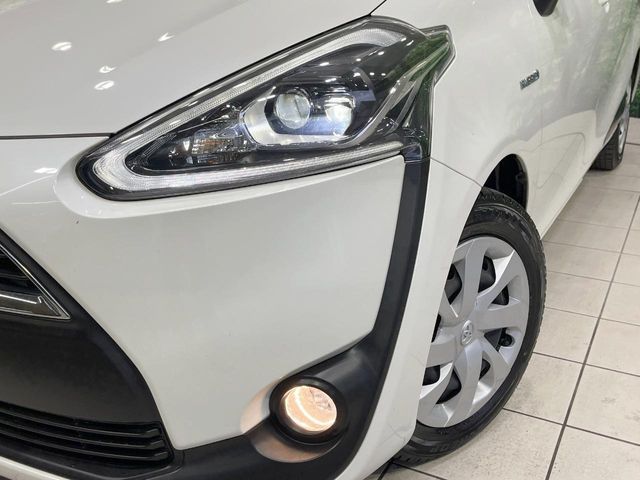 TOYOTA SIENTA HYBRID 2018