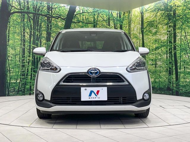 TOYOTA SIENTA HYBRID 2018