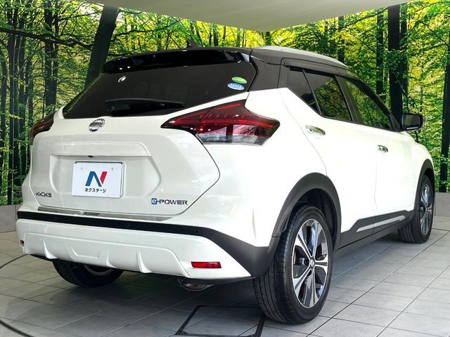 NISSAN KICKS 2021