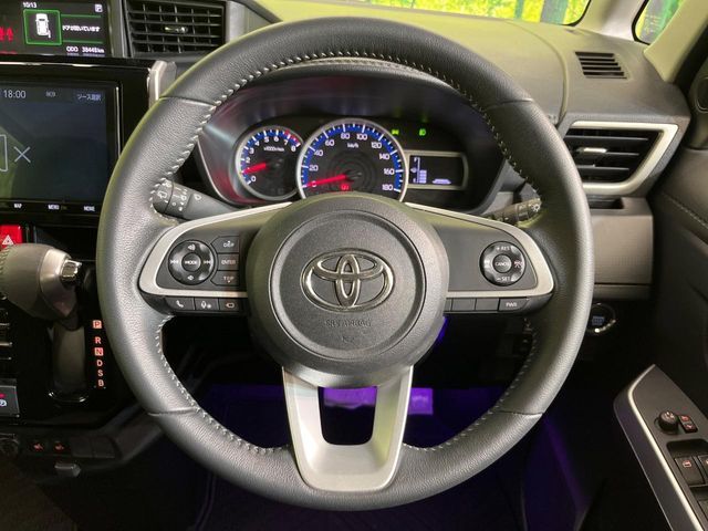 TOYOTA ROOMY 2021