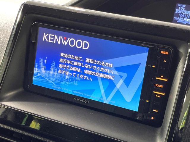 TOYOTA VOXY 4WD 2014