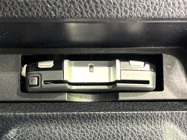 TOYOTA VOXY 4WD 2014