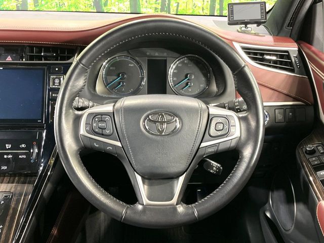 TOYOTA HARRIER HYBRID 2016