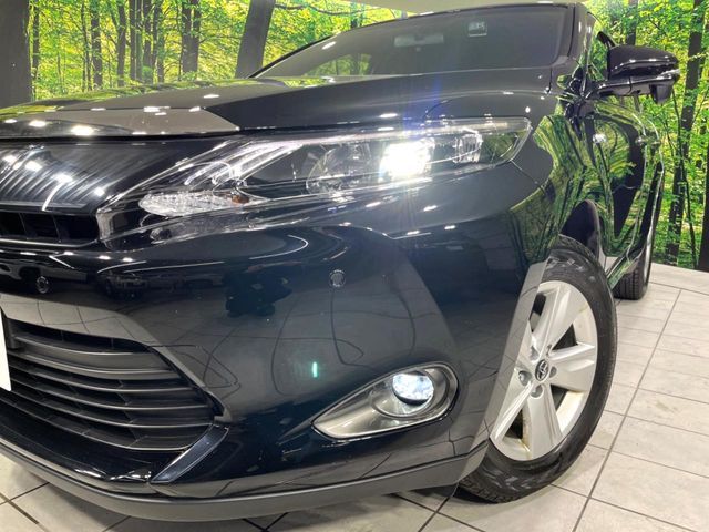 TOYOTA HARRIER HYBRID 2016