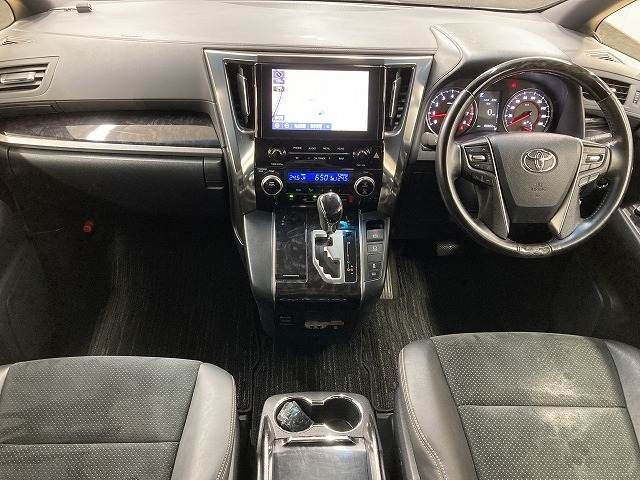 TOYOTA VELLFIRE 2020