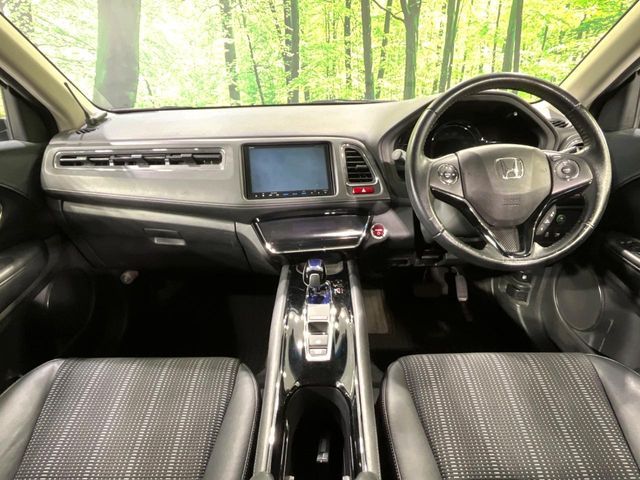 HONDA VEZEL HYBRID 4WD 2015