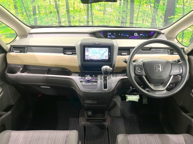 HONDA FREED 2017