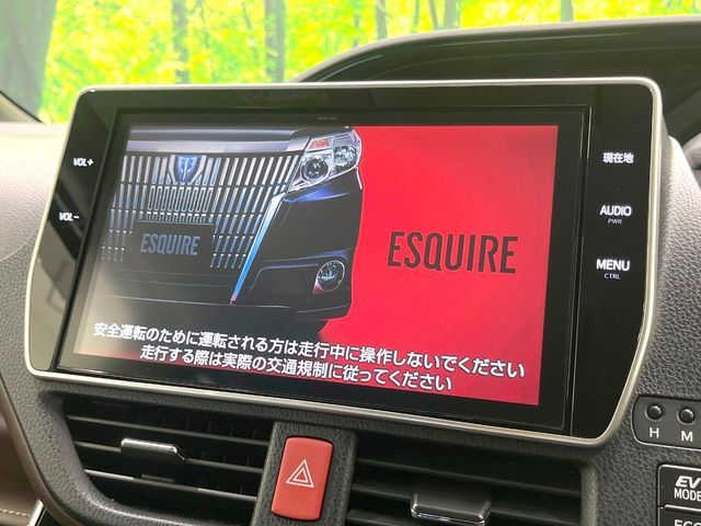 TOYOTA ESQUIRE HYBRID 2016