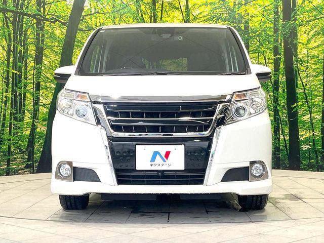 TOYOTA ESQUIRE HYBRID 2016