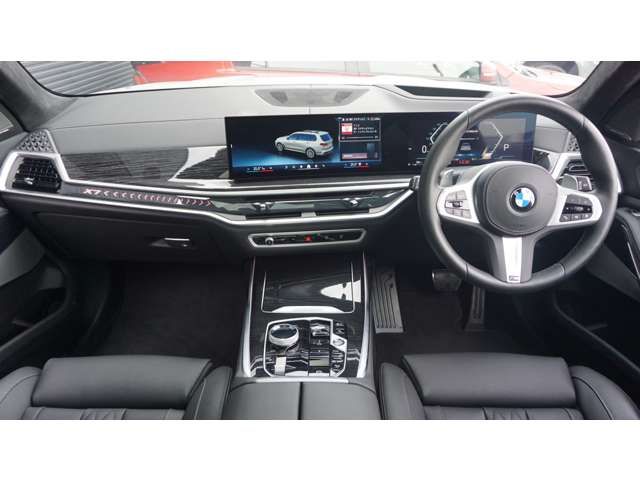 BMW BMW X7 2024