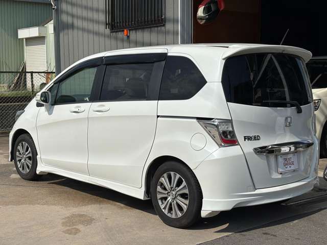 HONDA FREED 2013