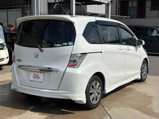 HONDA FREED 2013