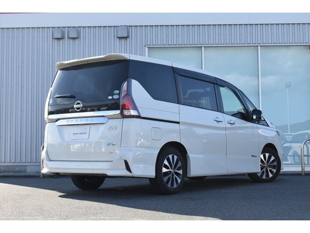 NISSAN SERENA  S-HYBRID 2017