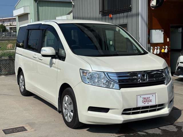 HONDA STEPWAGON 2012