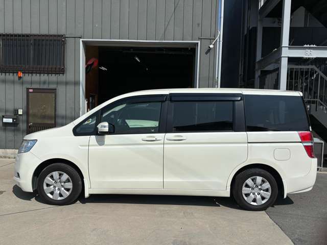 HONDA STEPWAGON 2012