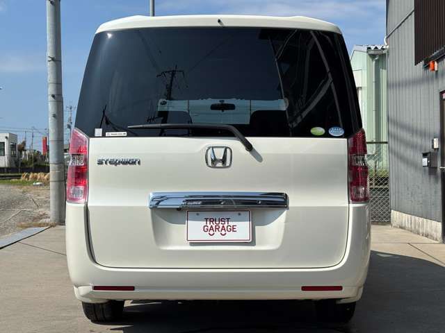 HONDA STEPWAGON 2012