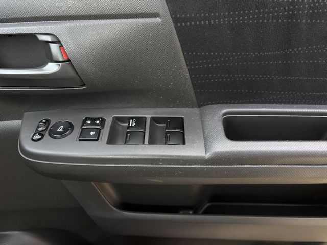 HONDA STEPWAGON 2012