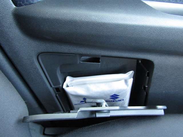 MITSUBISHI ek X 2021