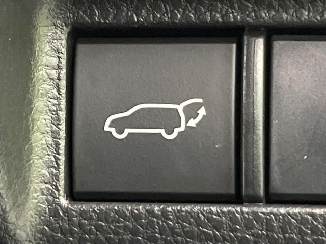 TOYOTA HARRIER 2WD 2020