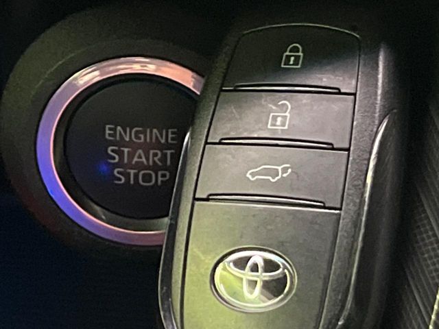 TOYOTA HARRIER 2WD 2020