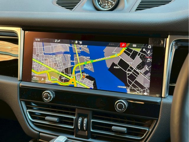 PORSCHE PORSCHE Macan 2023