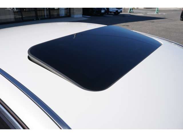 NISSAN FUGA HYBRID 2013