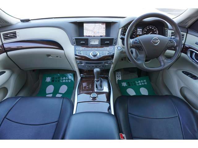 NISSAN FUGA HYBRID 2013