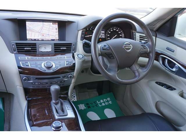 NISSAN FUGA HYBRID 2013